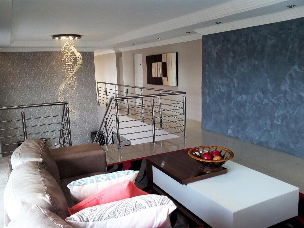 On Hill Lodge Блоемфонтейн Екстериор снимка