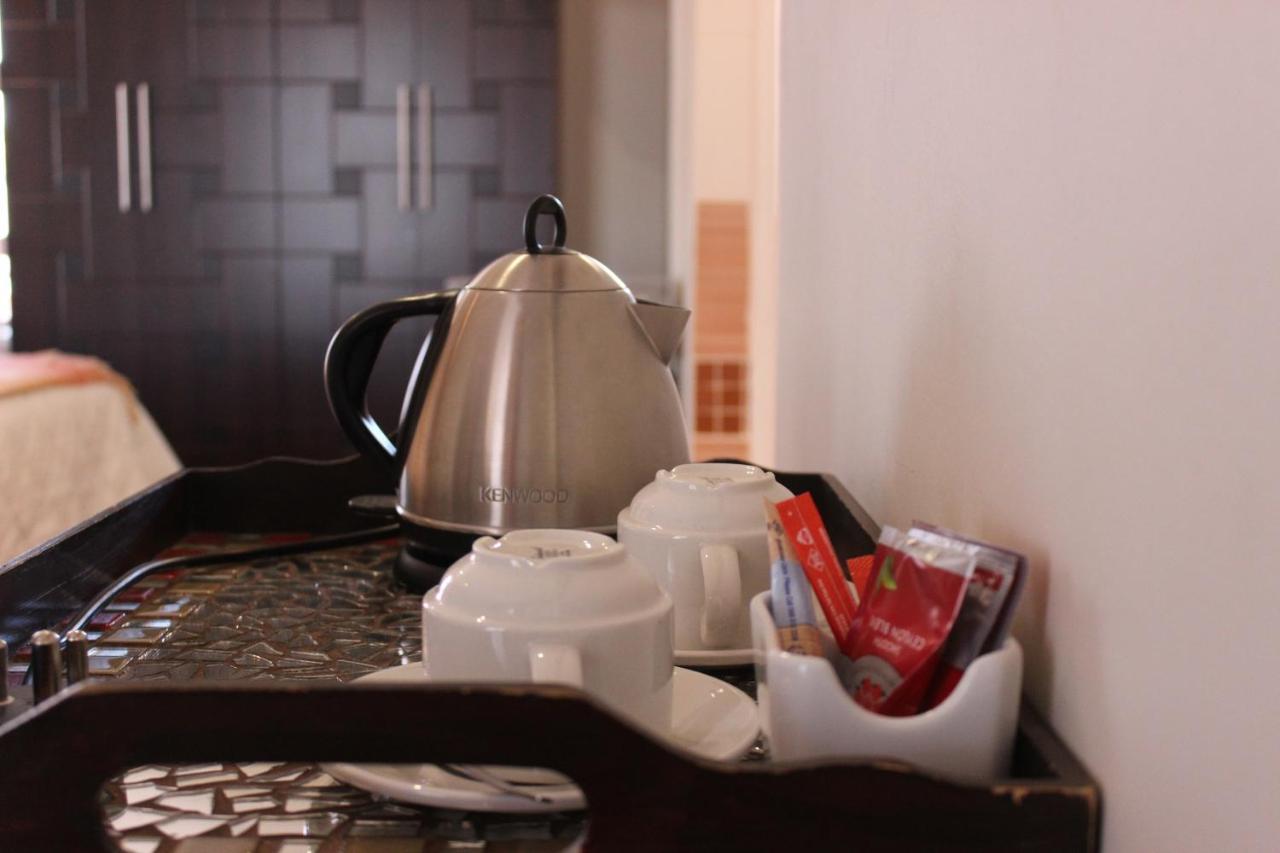 On Hill Lodge Блоемфонтейн Екстериор снимка