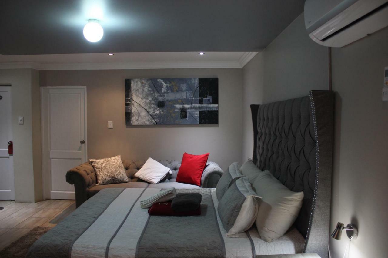 On Hill Lodge Блоемфонтейн Екстериор снимка