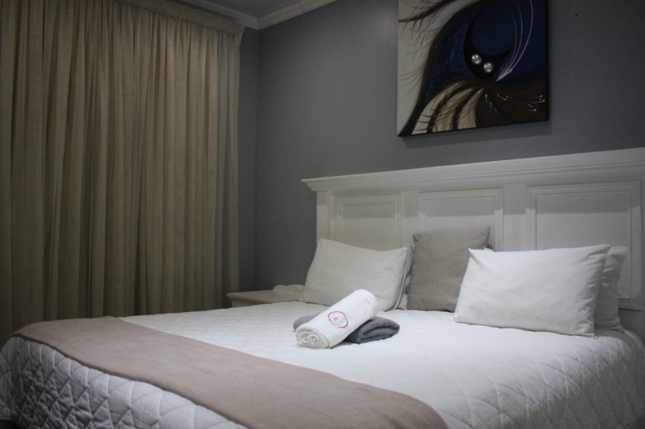 On Hill Lodge Блоемфонтейн Екстериор снимка
